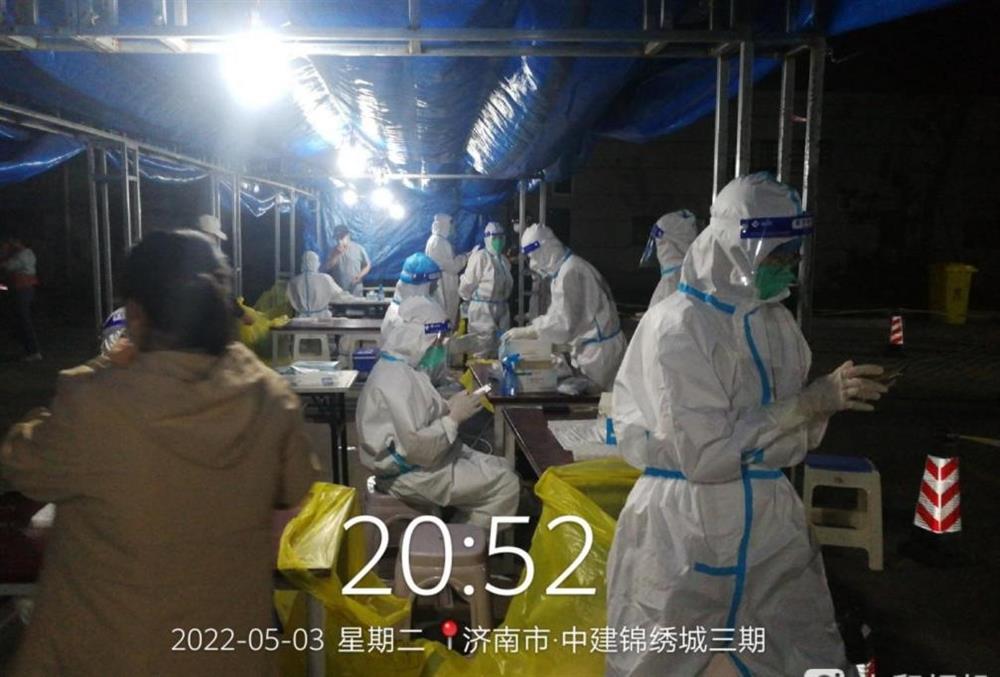 產(chǎn)發(fā)戰疫 |“金鐘大白”同心同行，筑牢社區疫情防控安全