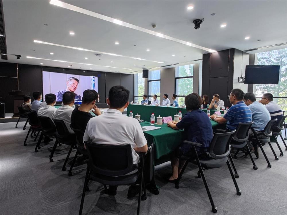 以案為鑒筑防線(xiàn)，警鐘長(cháng)鳴促廉潔